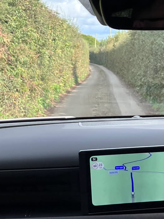 rhys_b_author's tweet photo. Driving on a Cornish major road today!
#MysteryAuthor #HistoricalFiction #CozyMystery #AmWrit #writingcommunity https://t.co/mfwPlNi27p