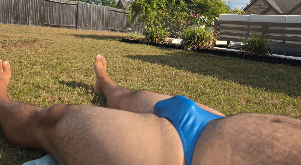 thewayne1212's tweet photo. You can really see why this @SkinzSwimwear m66 micro brief has trouble fitting my big cheeks. The rear coverage is cut even smaller than the front pouch. #manties #thonging #malepanties #pegging https://t.co/tDQnIVLhUY