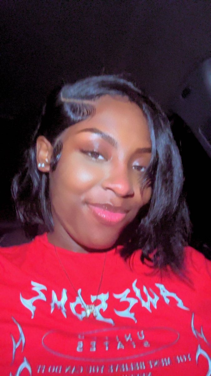 Olsgth's tweet photo. nightly flicks 📸🫧🩰🌸🧁 #jxn #prettygirl 😍😍 https://t.co/N8KgQTrFrn