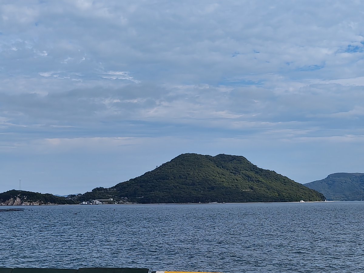 LOLI_L1's tweet photo. 男木島見えてきた
久しぶりや https://t.co/8hJwHiW50x