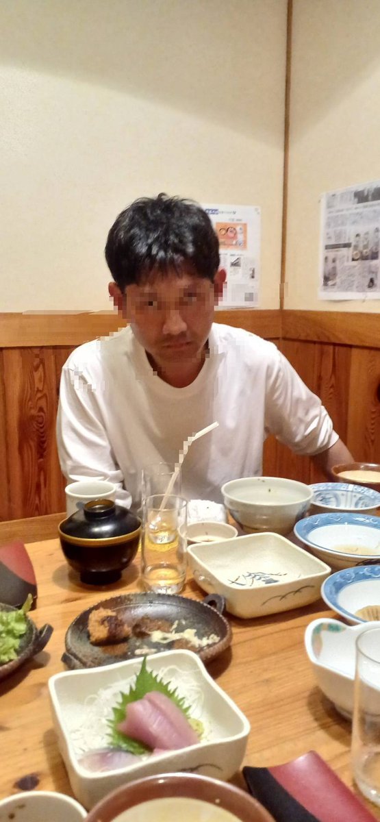 lp5htq's tweet photo. お母さんが悪い
って子供か
このマザコン https://t.co/E9x41eEdFI
