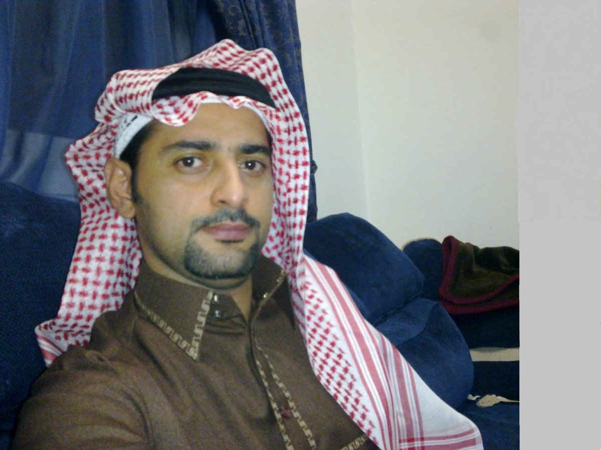 Alhjwry2030's tweet photo. هذا التافه والحقير الخداش
بعد ان عاش في المملكة العربية السعودية سنوات طوال ياكل من خيراتها

اليوم يقدح وشتم في المملكة العربية السعودية ليل ونهار ويقف إلى صف جماعة الحوثي الإرهابية

زنبيل رخيص لا دين له ولا ذمه ولا عهد ولا ميثاق https://t.co/m7SELE316S