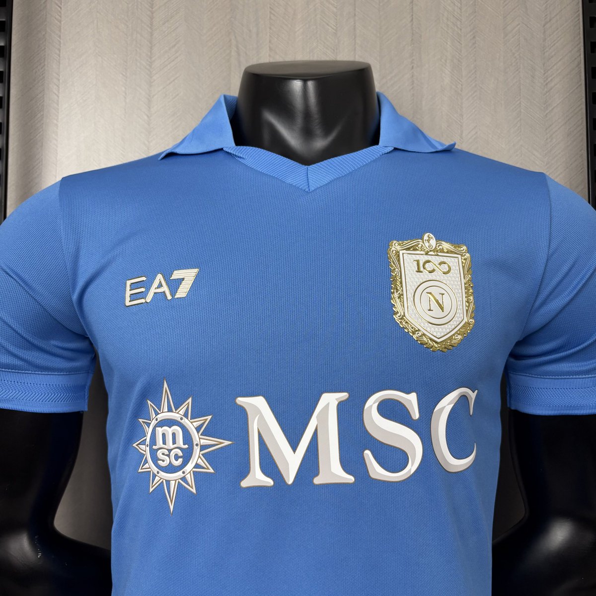 IMPORTAAI's tweet photo. 🛒 Link atualizado da camisa do Napoli! 🔵

🟡 Compre pelo Mercado Livre:
🔗 https://t.co/wHbRl8Pxff ( JOGADOR )

🎟️ Use o cupom MELHORCUPOM