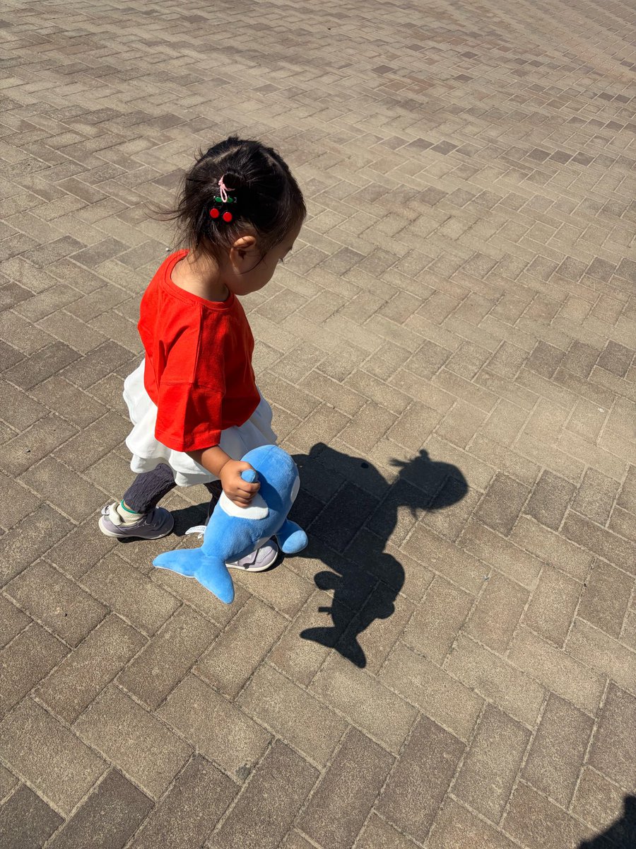 R7Some's tweet photo. 息子に注意することがあった後、2歳に「ママなんて伝えたらいいんやろ😞」って愚痴ってたら
「う〜ん‥おおきいこえはおしまいにして、ごめんやけどちいさいこえでおはなししてみたら〜？」とアドバイス貰った

ごめんやけどの使い方完璧〜 https://t.co/EzrVTZeWmZ
