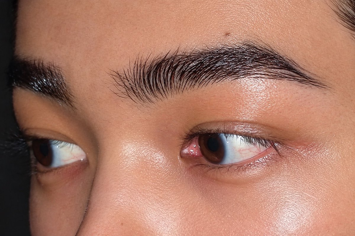 tetecoidezinha's tweet photo. his eyebrows are so pretty https://t.co/Rhg2D0XXfz
