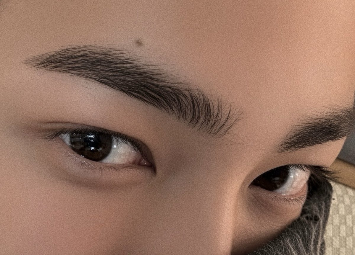 tetecoidezinha's tweet photo. his eyebrows are so pretty https://t.co/Rhg2D0XXfz