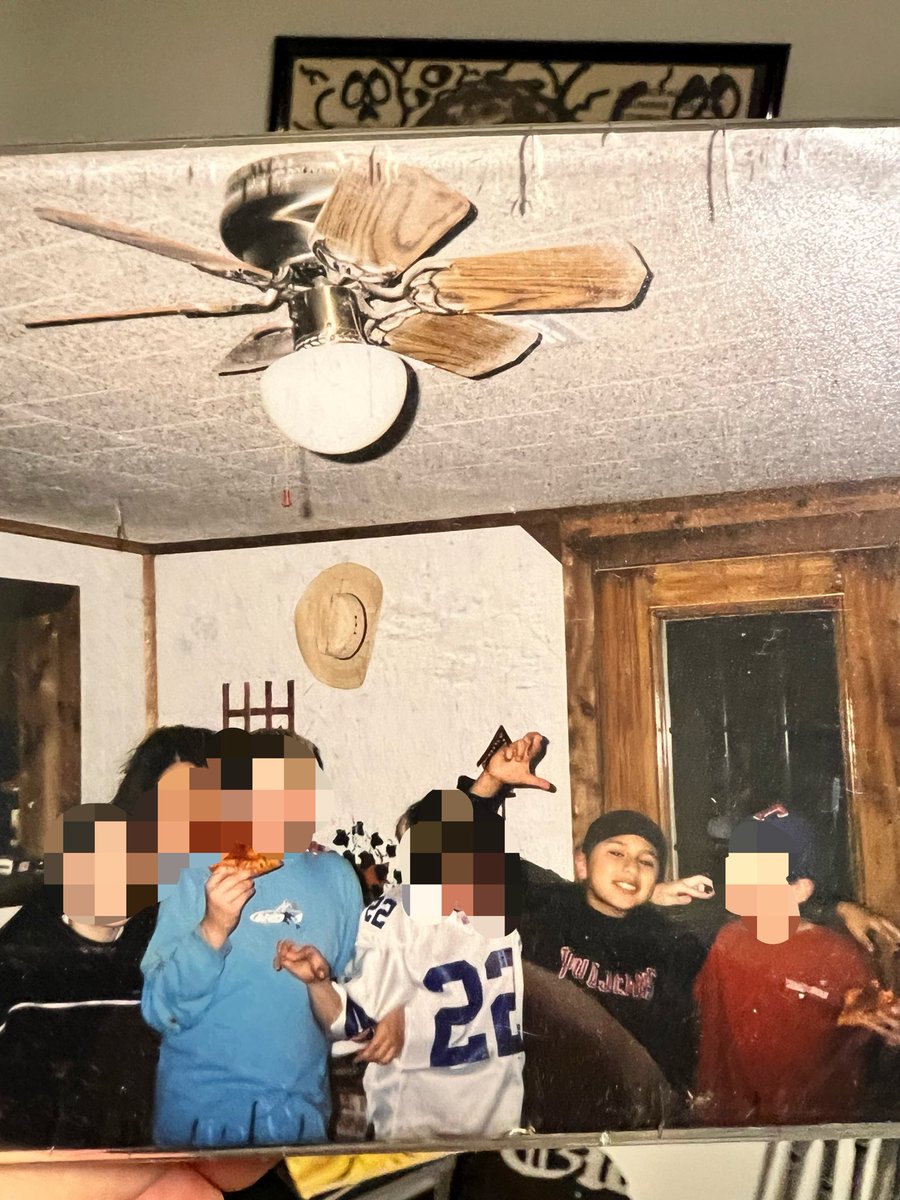 _eLBeau's tweet photo. We different, remember that. Really cut from that cloth. Be yourself homie. https://t.co/rpFKQ1bxho