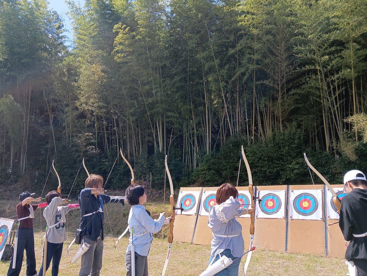 archery_jp's tweet photo. 9月の塚の垰アーチェリーは過去最多のご来場者数となりました！

心地良い風が吹き天気も良好で
アーチェリー日和な4日間でした👏

稲穂もそろそろ刈り時になってきてたので、来月は新米の販売があるかも！？🍚🌾🍙

お楽しみに〜♪♪♪

#塚の垰アーチェリー
#TSUKANOTAOarchery
#広島
#スポーツ https://t.co/xfnS7VAN4i