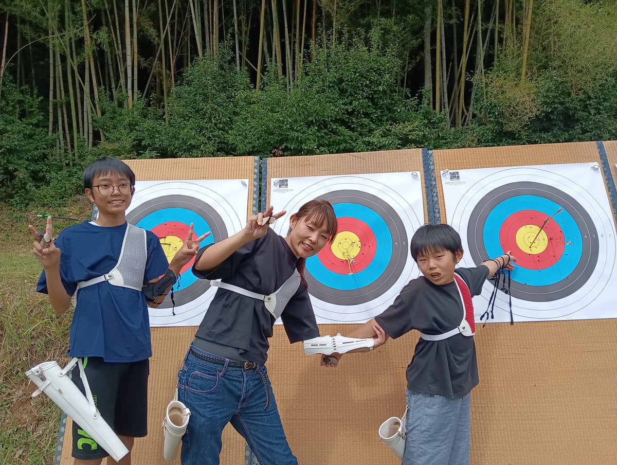 archery_jp's tweet photo. 9月の塚の垰アーチェリーは過去最多のご来場者数となりました！

心地良い風が吹き天気も良好で
アーチェリー日和な4日間でした👏

稲穂もそろそろ刈り時になってきてたので、来月は新米の販売があるかも！？🍚🌾🍙

お楽しみに〜♪♪♪

#塚の垰アーチェリー
#TSUKANOTAOarchery
#広島
#スポーツ https://t.co/xfnS7VAN4i