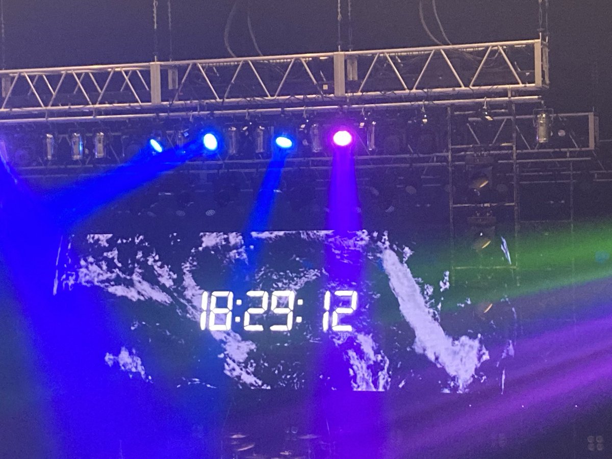 1YucA2's tweet photo. 何年かに1度こういうレアなLIVEに当選して最幸な思い出になって18年の間に浮気wもしだけど、NSWは続けてて、やっぱり🈁で🫶
ふわふわLIVEだったな笑☺︎
新潟ぶりのNSW限定LIVEだったんかな🤔
昔、友達とカラオケ🎤でUVER全曲制覇してたの思い出した笑😆全60曲くらいの時w
しばらくセトリ🔁 https://t.co/fdlA6wm0df
