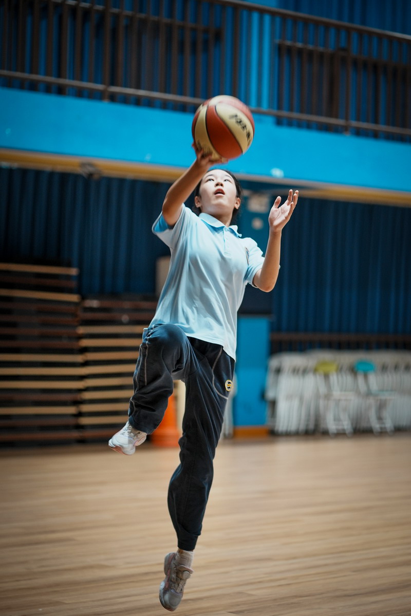 siiin876's tweet photo. "Wulen Yan's passion for basketball lights up every court—what a vibe to catch this young talent shine! "， https://t.co/GTOMHr54xe