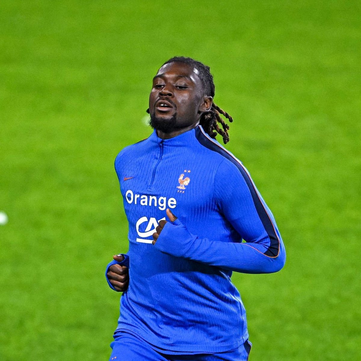 TouchlineX's tweet photo. 🚨 𝗡𝗘𝗪: Zinedine Zidane has designated Manu Koné as the man responsible for the balance in France's midfield. 

Zidane will use a midfield trio, and Koné will have the MOST important job. https://t.co/o6XBIOi9S8