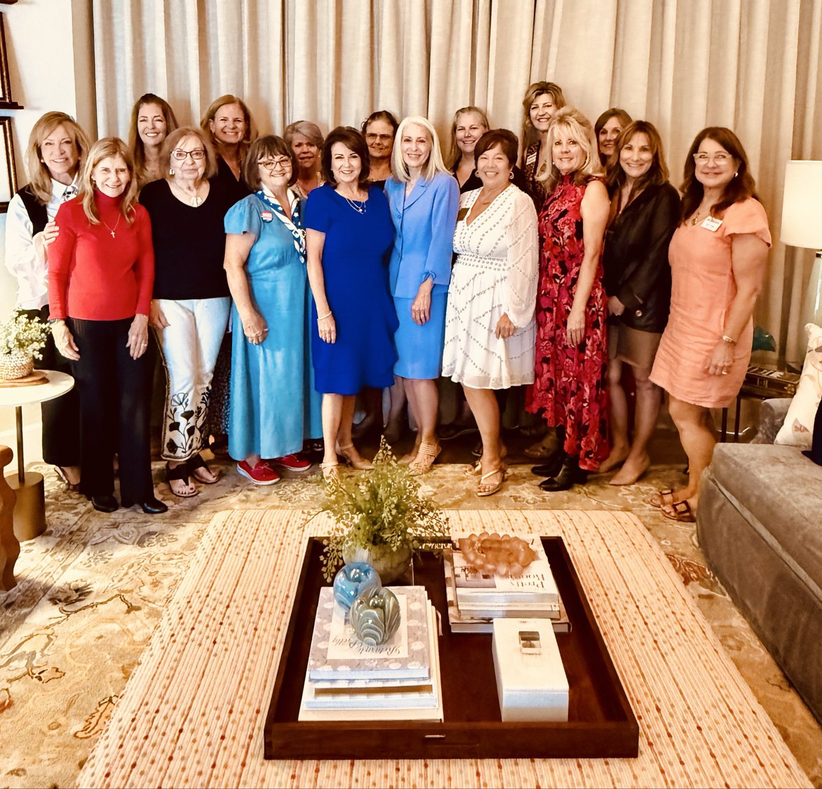 SineKerr's tweet photo. Hearing the same thing from women across Arizona this week:

Katie Hobbs doesn’t care about our kids and won’t keep our families safe.

She’s vetoed tax cuts, child safety bills, and now she’s lost 760K acre feet of water for our state.

Arizona women want CHANGE! https://t.co/NMegIC03xm