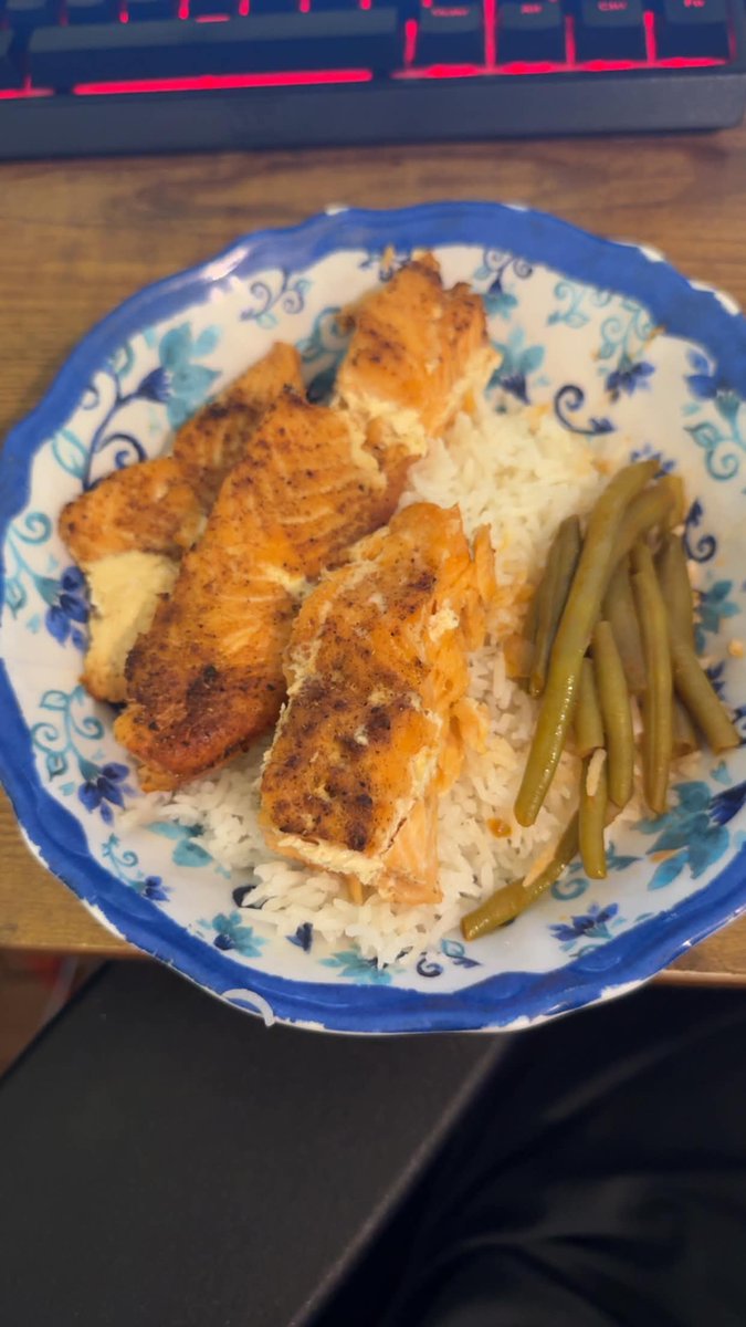 estabr0kmc's tweet photo. rate meal 10 or 10 https://t.co/QIZdOkgNTW