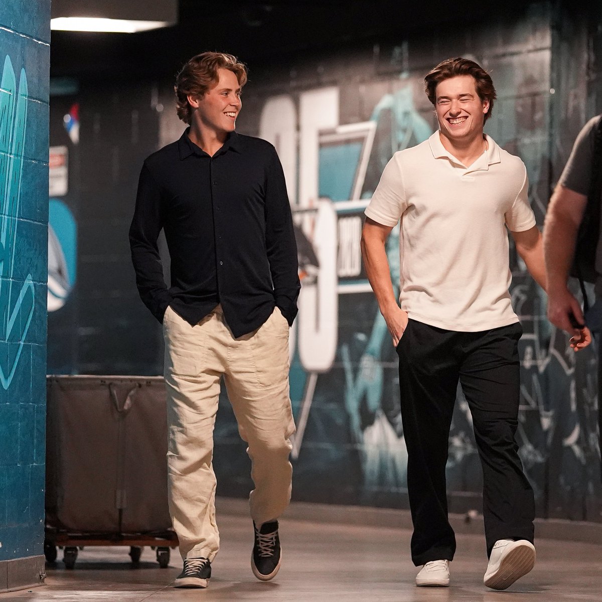SanJoseSharks's tweet photo. They're so happy to be back. 😄 https://t.co/sMPcwrRBye