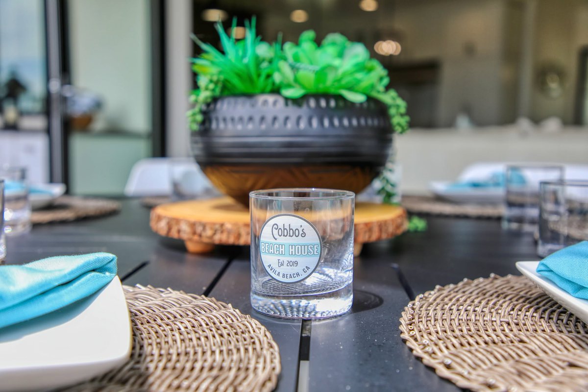 CobbosBH's tweet photo. Sea air is the best aromatherapy! Take advantage of our outdoor kitchen area on the main balcony and dine al fresco. The space is ideal for BBQ, smoking, and griddle cooking.
#airbnb #luxurytravel #fallvacation #visitca https://t.co/t2nfaGXHK4