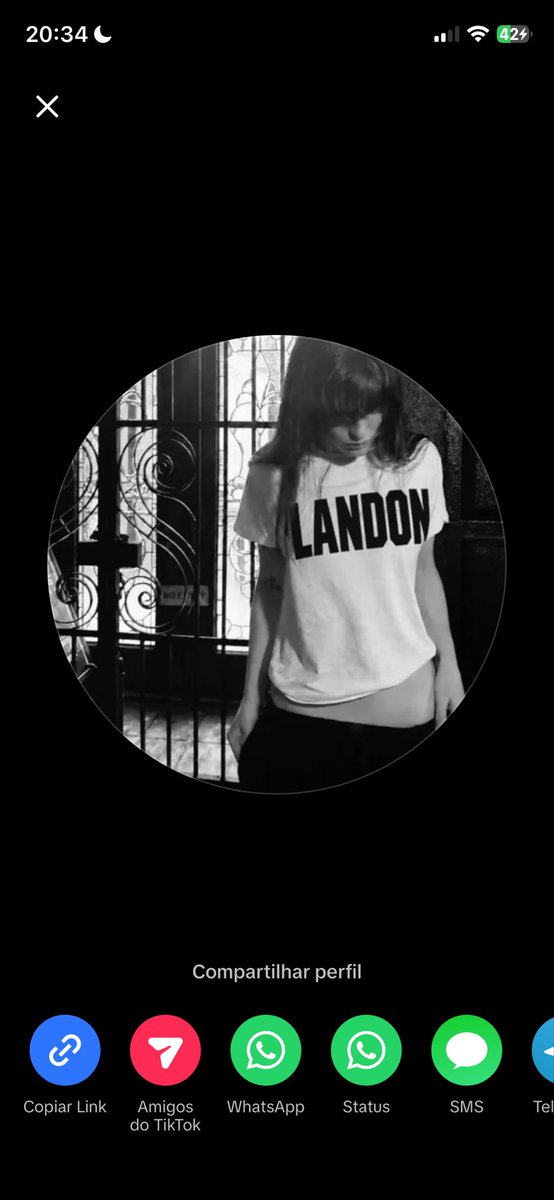 blkdowf's tweet photo. @opscn amiga essa sua foto de perfil vc tá parecendo a Juliana bonde https://t.co/a1bH0TcjeS