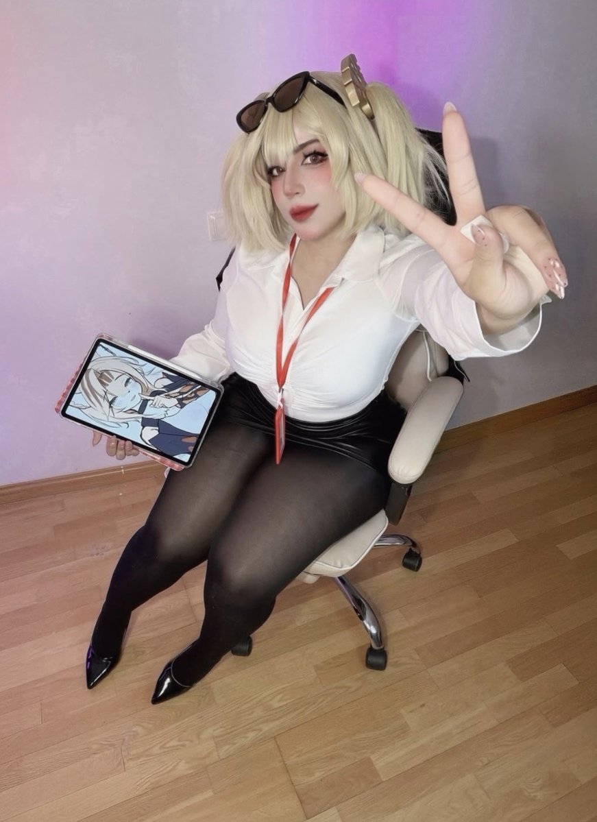 Kattxds7's tweet photo. Burnice versión 💥la más chambeadora💥
.
#zzz #zenlesszonezerocosplay #burnice #game https://t.co/IbsVe7JOr8