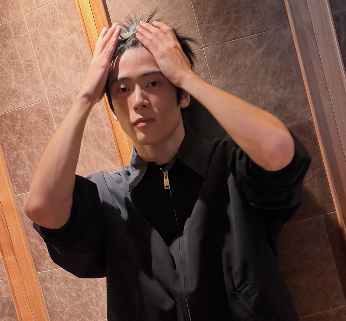 nunujaeh's tweet photo. บี๋ เธอหล่อที่สุดในโลกเลยอ่ะ https://t.co/2sbya6sssM
