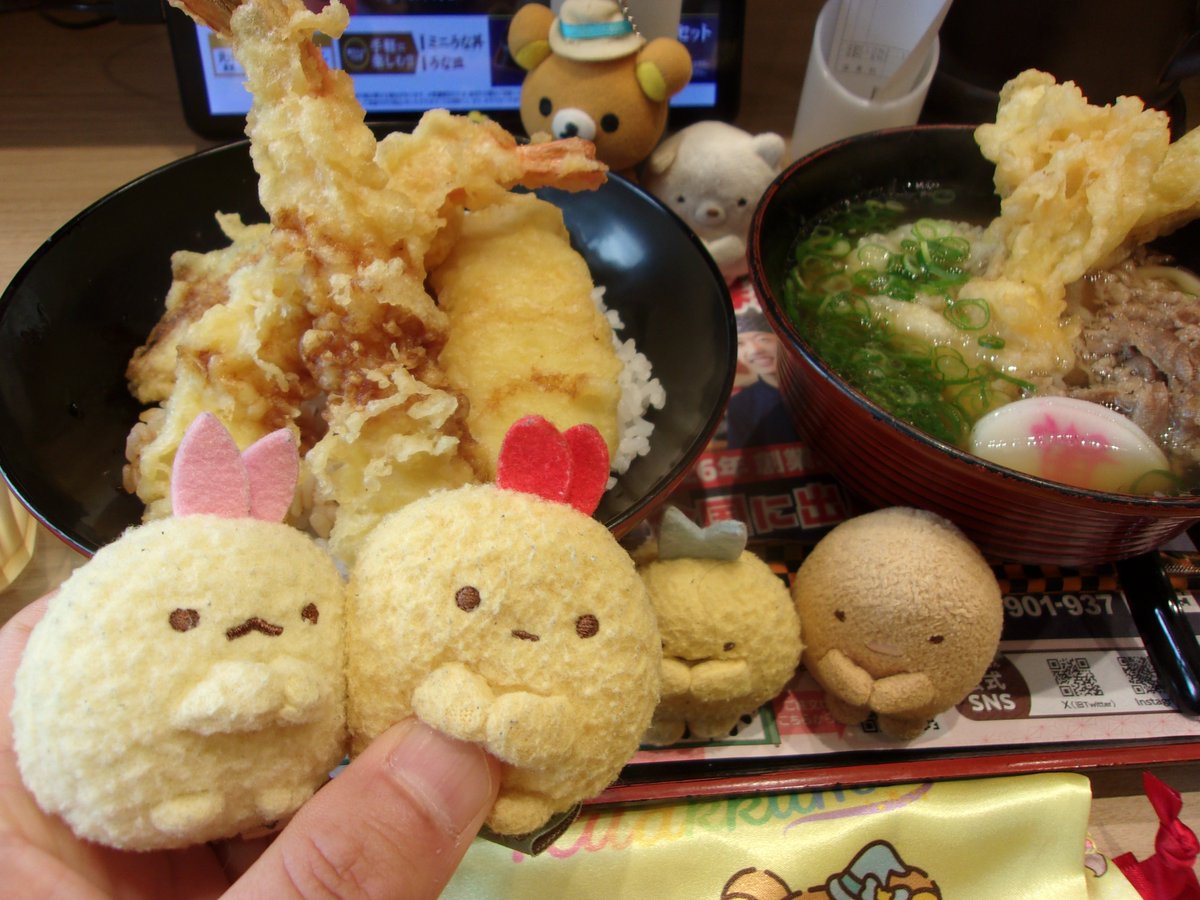 dollondodom's tweet photo. 美味えだ🐎🏇の助81話🍤アゲアゲ🍜フライデー🍤阪神🚃尼崎センタープール駅南側の尼ドゥ🏬内の「資さんうどん」第2弾です！🍤えびえび🦐EveryDay！🎤な「資さんの天丼セット」です🍟揚げ物ファミリーのオンステージ！今回も🍜うどんは肉ごぼう天です。とろろ昆布入れ放題がいいですね。 https://t.co/Vv91KRZZAf