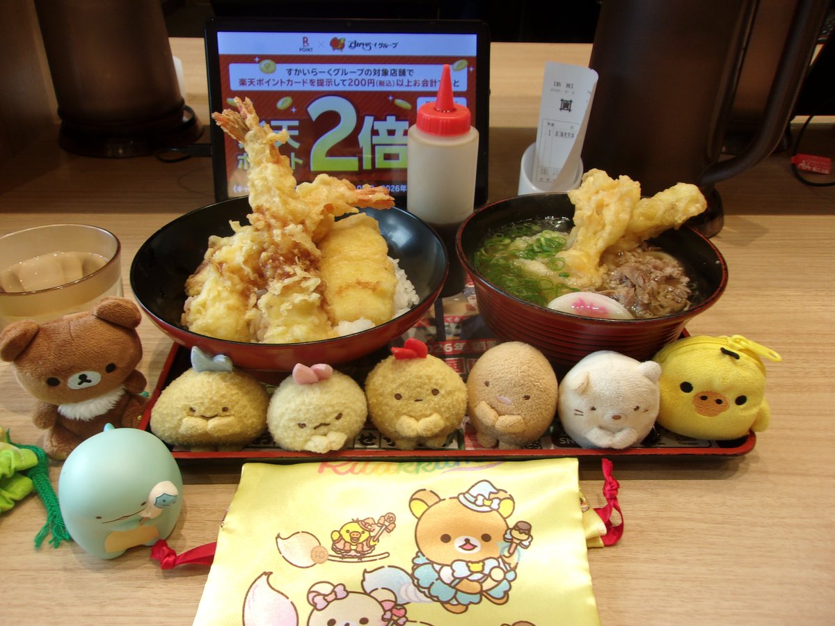 dollondodom's tweet photo. 美味えだ🐎🏇の助81話🍤アゲアゲ🍜フライデー🍤阪神🚃尼崎センタープール駅南側の尼ドゥ🏬内の「資さんうどん」第2弾です！🍤えびえび🦐EveryDay！🎤な「資さんの天丼セット」です🍟揚げ物ファミリーのオンステージ！今回も🍜うどんは肉ごぼう天です。とろろ昆布入れ放題がいいですね。 https://t.co/Vv91KRZZAf