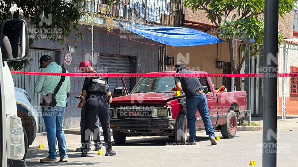 Mor_en_lucha's tweet photo. #ULTIMAHORA #Feminicidio Motosicarios acribillan con quince a mujer que viajaba camioneta Nissan en Pedregal de Las Fuentes #Jiutepec Por la mañana un muerto y un herido #Anenecuilco #Ayala mismo modus operandi. NINGÚN DETENIDO SEGUIMOS SIN RESULTADOS. #Morelos #LaTierraQueNosUne https://t.co/LpQHH3JZHR
