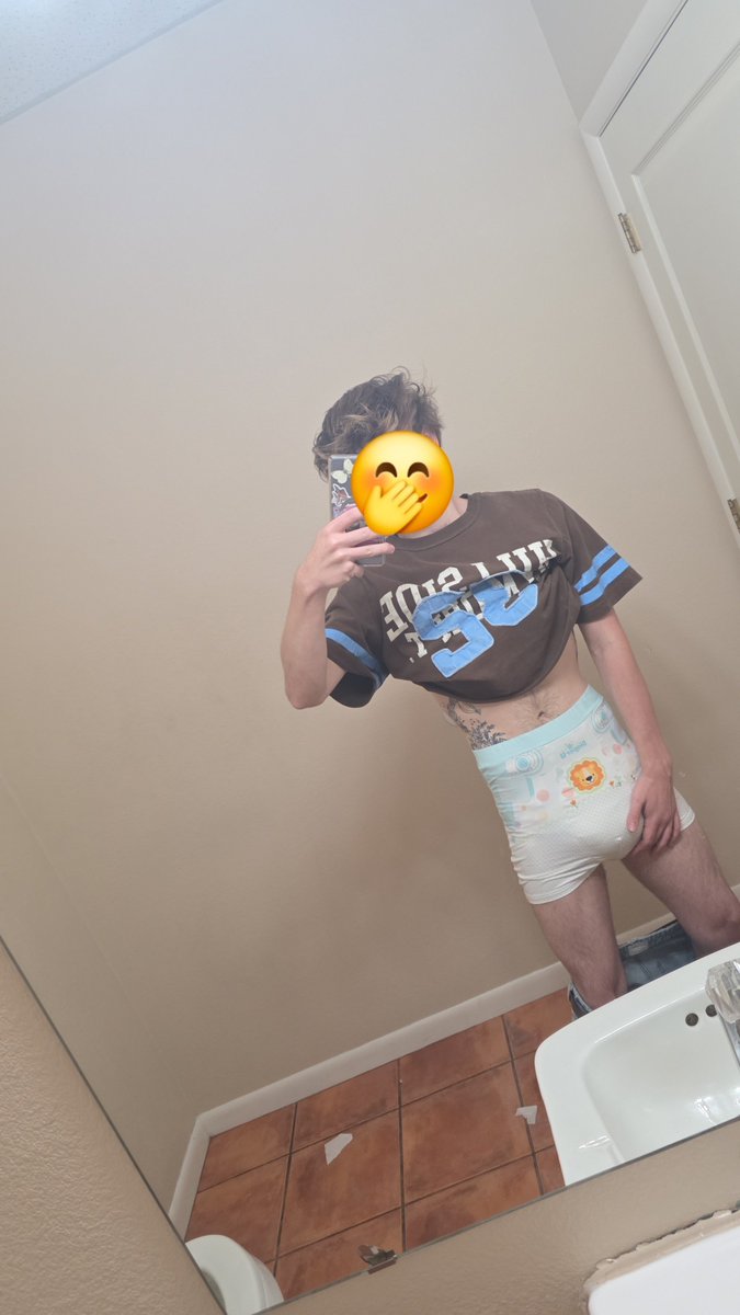 dennyabdl7's tweet photo. I wore a diaper to work for the first time. I felt so comfortable with @DiaperU_abdl boxers. Im definitely a big boy with these boxers on๐คญ, right?#diaperboy #abdl #dlboy #abdlboy #abdlgay #abdllifestyle #abdlcommunity #diapergay #littlespace https://t.co/6M7Gw4VBpq