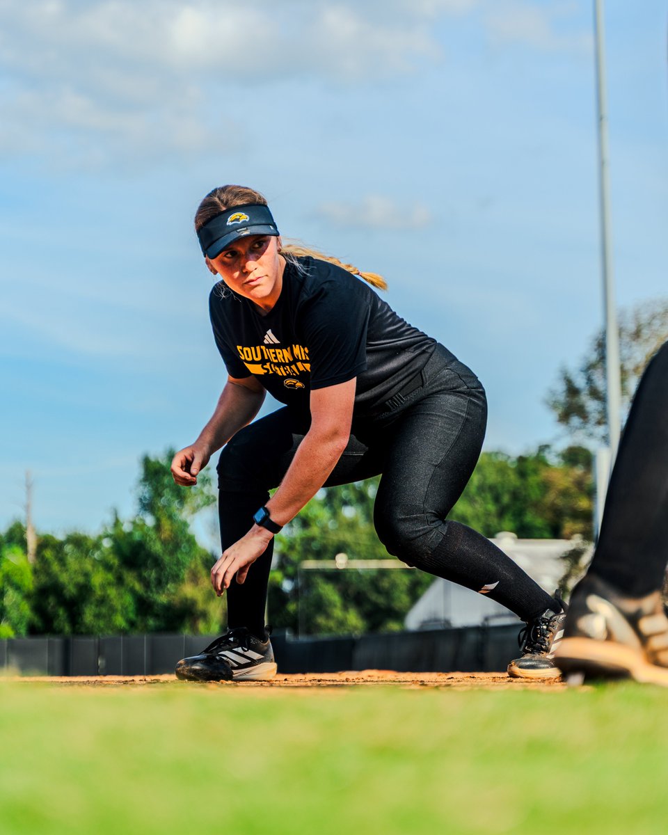 SouthernMissSB's tweet photo. First day of practice is in the books 📚✅

The Golden Eagles return to action on Oct. 7 to open up fall ball.

#SMTTT https://t.co/T8yVGDuzdS