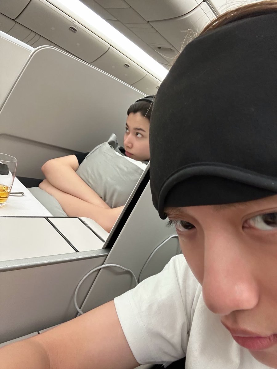 meme_4sho's tweet photo. Woojin always takes pics of Louis without him knowing 😭 https://t.co/ZhPkxj8Un6