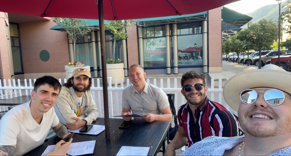 markjgg tweet picture