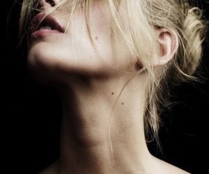 deersnin's tweet photo. ﹒⌗﹒claire and hugh. b (raun) ⸝⸝

𓄲  𓏼  we can fight like we used to fight, bony-limbed, red-faced, and teary-eyed 𓈒   ! https://t.co/78pAUB9NCg