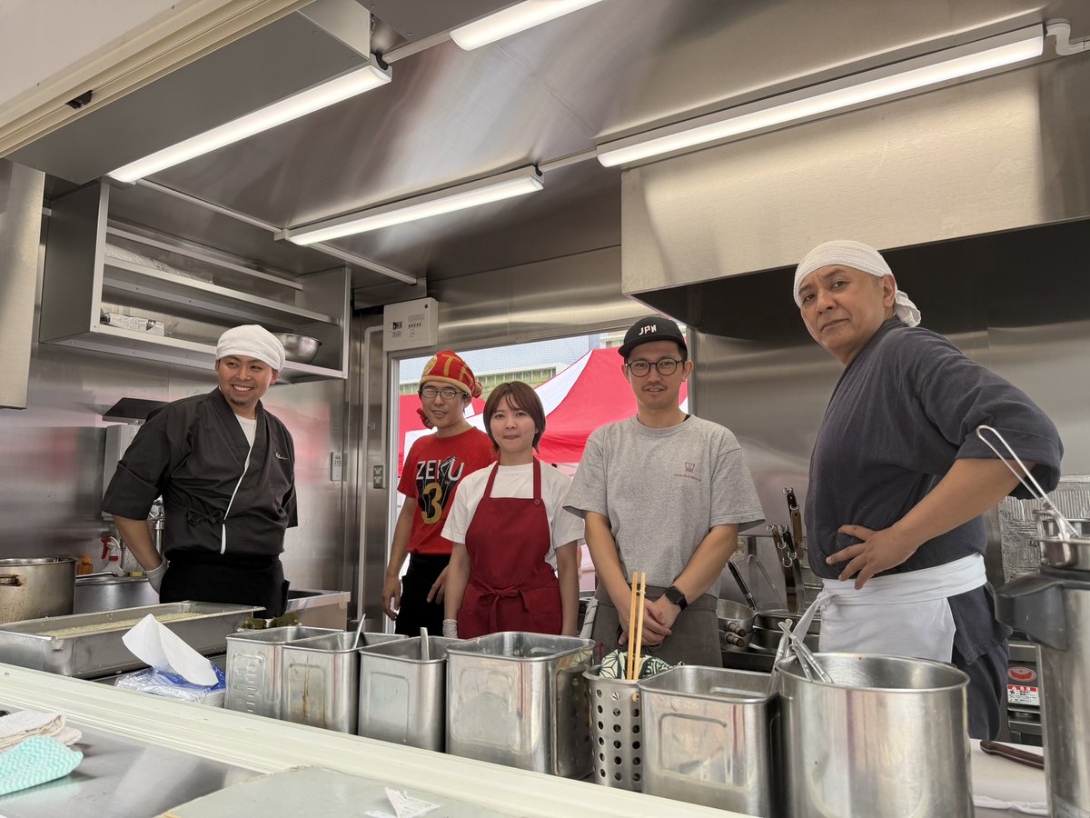 ramenshibahama's tweet photo. 中野ラーメン祭
芝浜食券あと100名分あります！ https://t.co/Qw0RWNs5dM