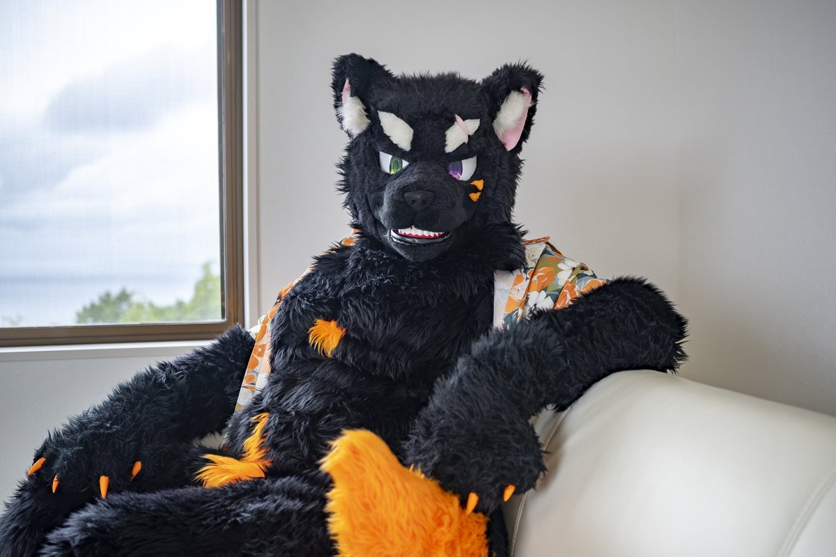 A_yu_wanwano's tweet photo. 📸:@eps_ham
#FursuitFriday
#YOURFANG
#ATAケモ3 https://t.co/AHgqYjIYwH
