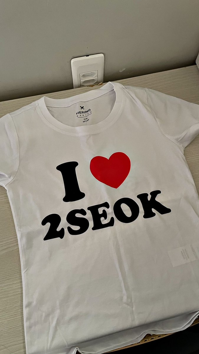 https2seok's tweet photo. VÃO TER QUE ENGOLIR ESSA 2SEOKA https://t.co/U6snPCJ0a6