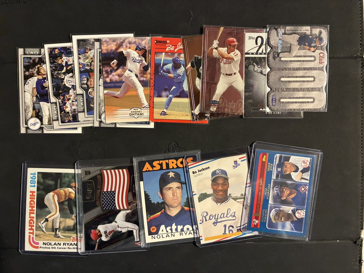 JNSD_Cards's tweet photo. Leftover $1 baseball lot,  15 cards for $8 https://t.co/gwFVf5Mwsi