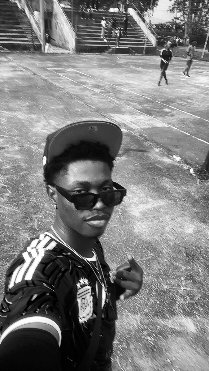 psalmmy619's tweet photo. Happy Birthday To Me🎂❤️✨ https://t.co/t1kLN0Qx5X