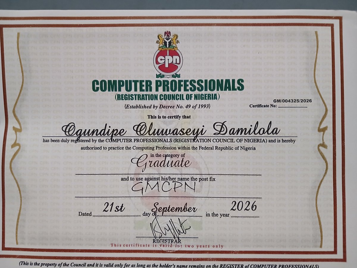 DamiL_001's tweet photo. REINTRODUCING : 🎤🫡
OLUWASEYI. D. OGUNDIPE

https://t.co/ar5UCv1hNo. Information Technology | Second Class Upper Division.
Osun State University.

A milestone achieved 🎓. A new chapter begins.

God did ❤️🙏 https://t.co/m55ukdtngg