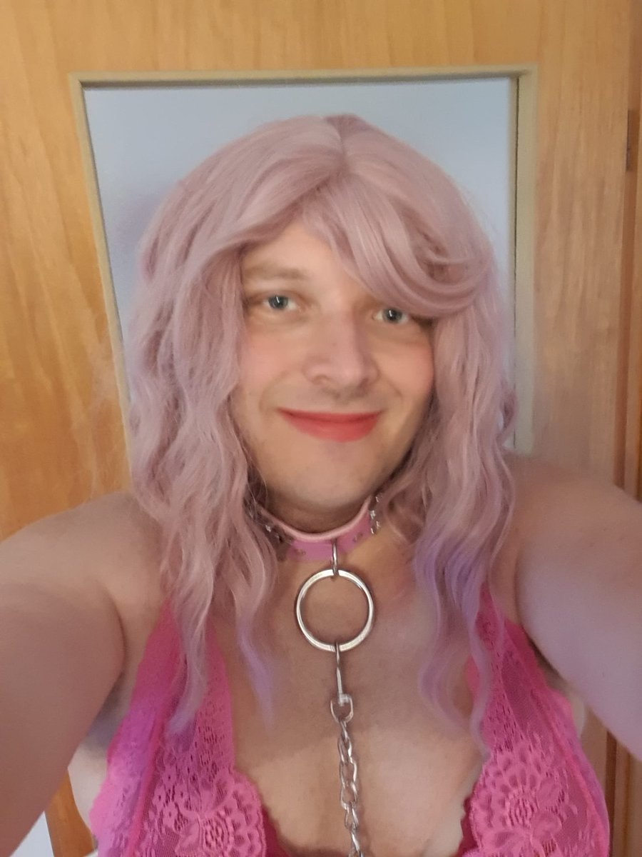 SissyPublish's tweet photo. It’s time to expose and pimp you out,it’s just a dm away https://t.co/5Vu3quOLuo