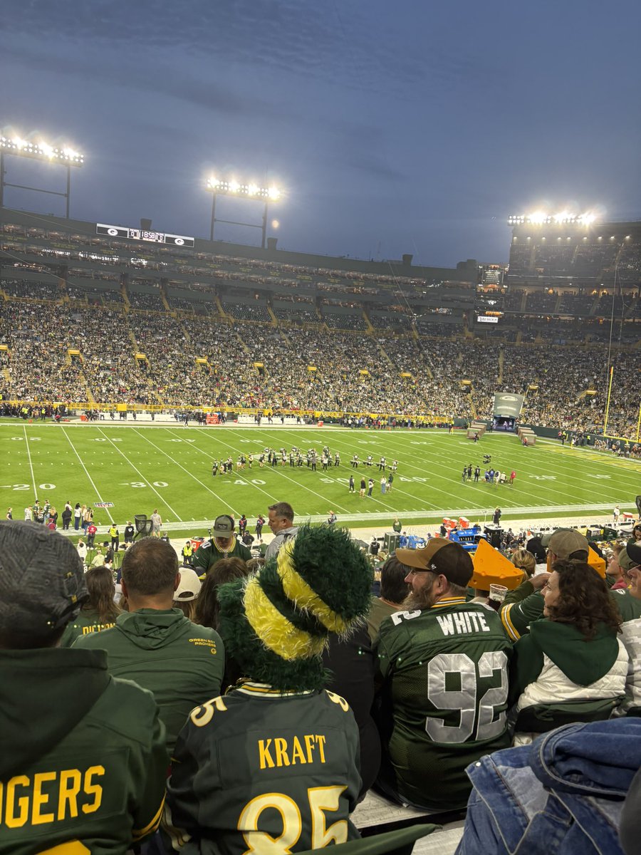 Teflon_5's tweet photo. Lambeau I am inside you https://t.co/w9TZtdPc8p