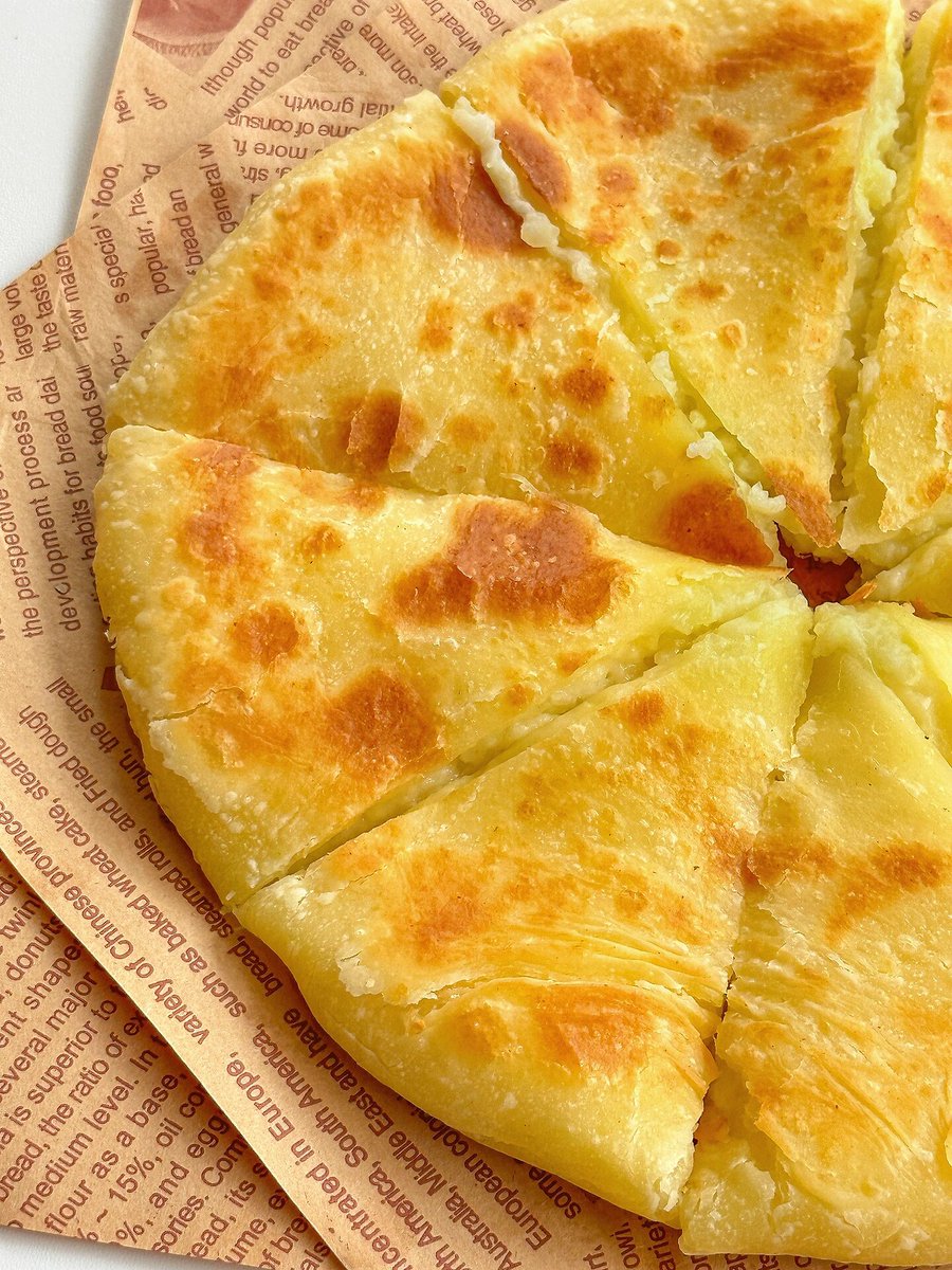 AnibalRyha1dn's tweet photo. Hoy comí una arepa rellena de queso y aguacate, perfecta para el almuerzo.， https://t.co/dPlaSuThTc