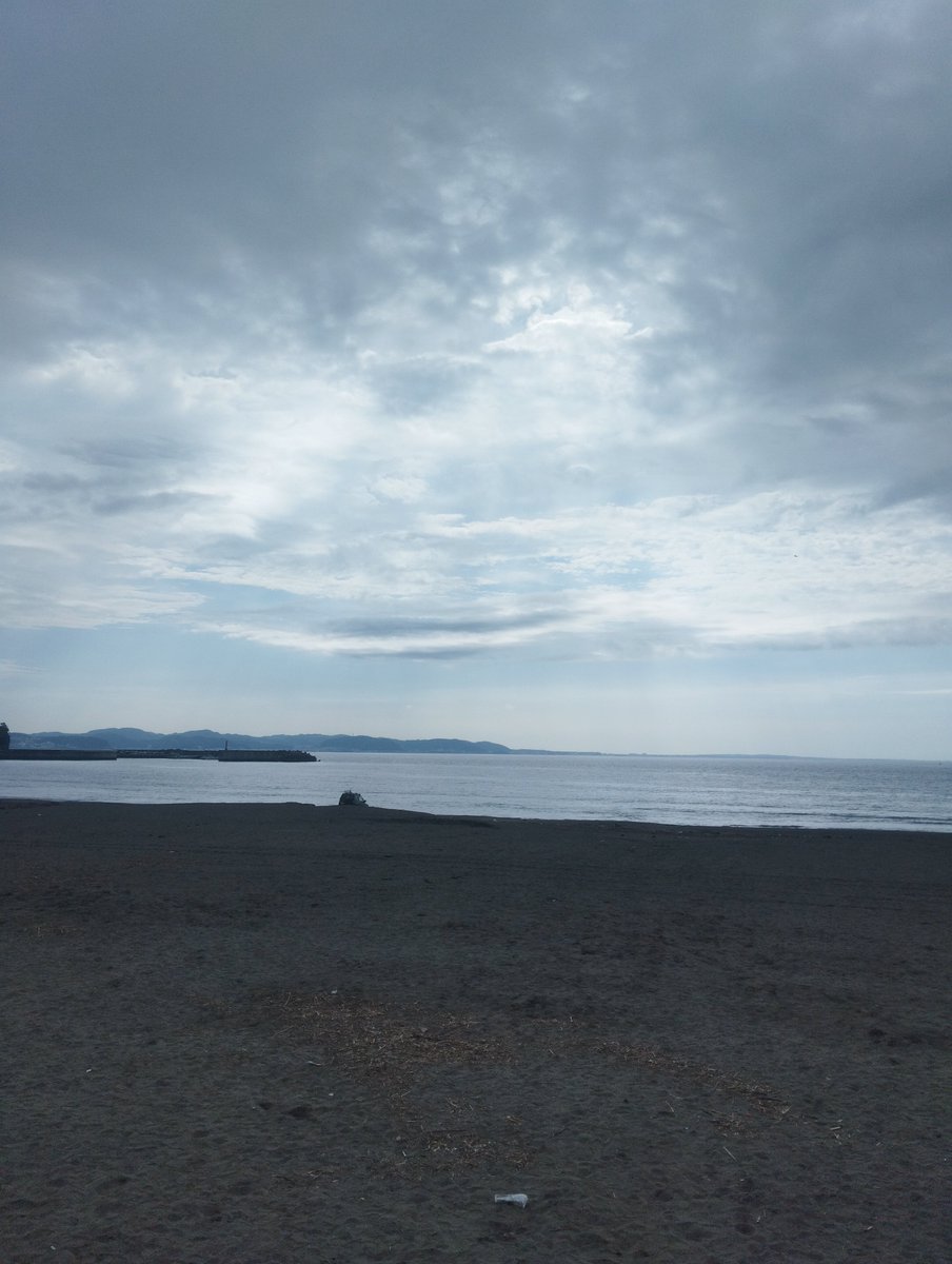 Shuichi5566's tweet photo. 江の島〜🌊
久々の砂浜
3時間で20キロ

#江の島
#24時間マラ���ン
#パート2
#おらに元気を分けてくれ笑 https://t.co/ij7rvwbrx8