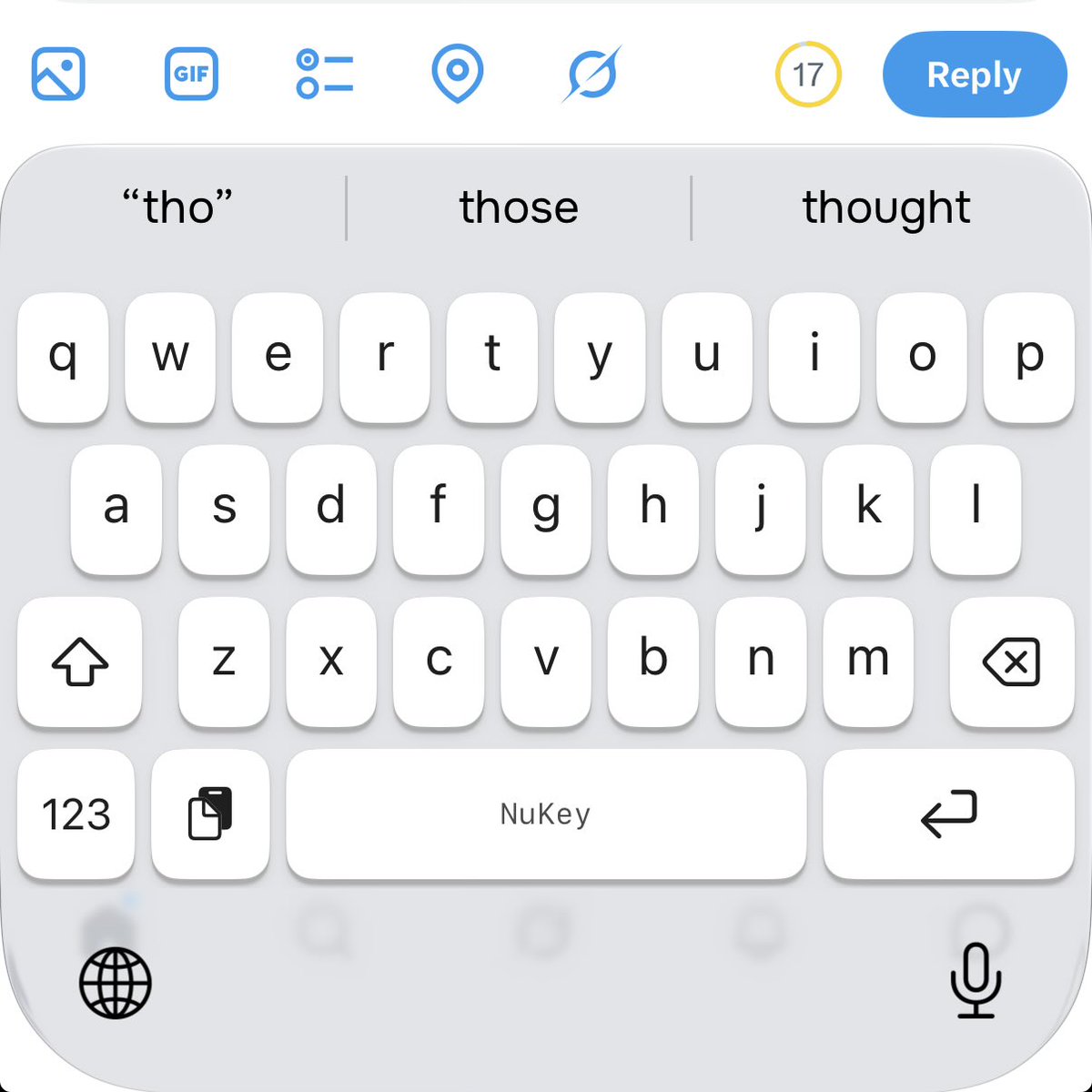TFeaturelab's tweet photo. @SeanKly This is a great update man! It's now the most complete keyboard on iOS. Especially, the customizable emoji button and clipboard. Now I can replace the emoji button with clipboard, and the suggestion bar looks free and cleaner. 

Typing still needs improvement tho https://t.co/I23g0zcChh