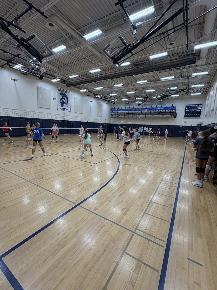 PVVolleyball's tweet photo. Another great day in the gym! Our Varsity girls traded in their jerseys for the coach’s hat, working with our PV Junior High players! It has been a special week of watching our girls sharing their love of the game and encouraging others!
🤩💕🏐#FutureIsBright #ALLINtogoALLOUT https://t.co/1oSTEniVYo