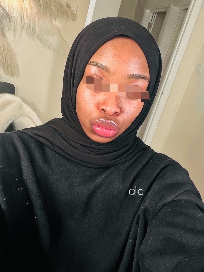 hodanszx's tweet photo. pretty in my 🧕 https://t.co/SRCxe3Dqxb