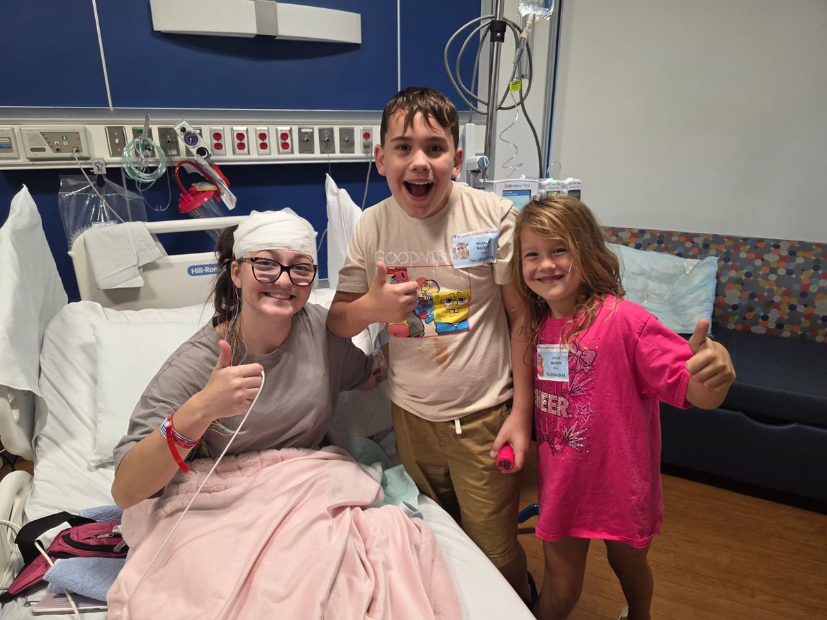 DallasSoftball's tweet photo. After a VERY long and hard and difficult week of being in the hospital, I am back home and resting! I couldn’t be more thankful for all of the prayers I received. I will be back to putting in work soon!!! https://t.co/xXYqjCRJzB