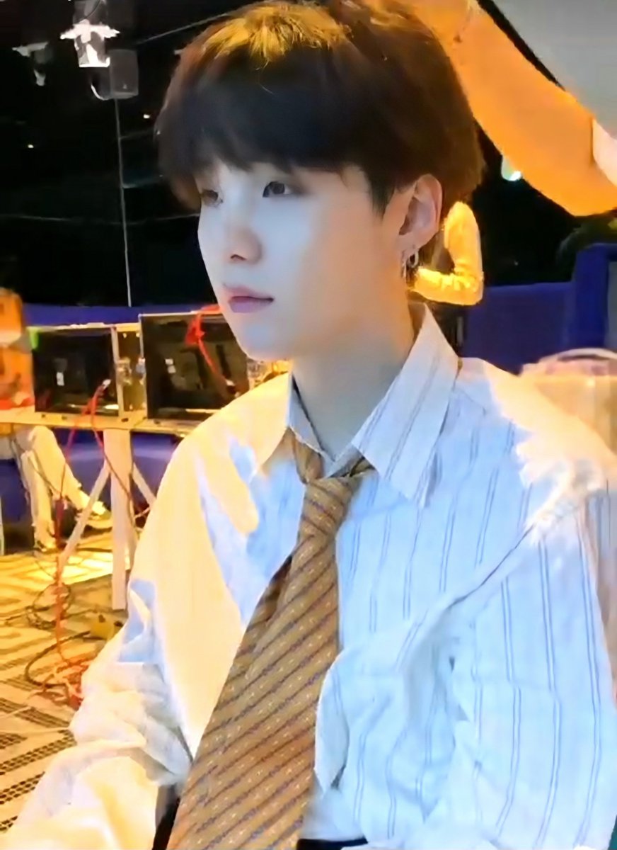cynderella528's tweet photo. Yoongi                          Yoongi Boongi https://t.co/WYfdkPWrZZ