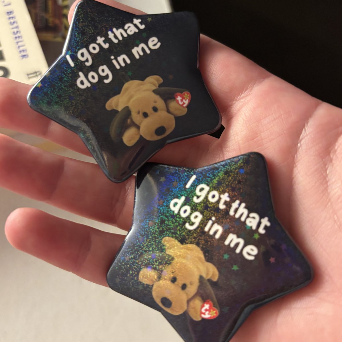 lyricstitches's tweet photo. made a new button badge and im crying https://t.co/ygX1N9vaXF