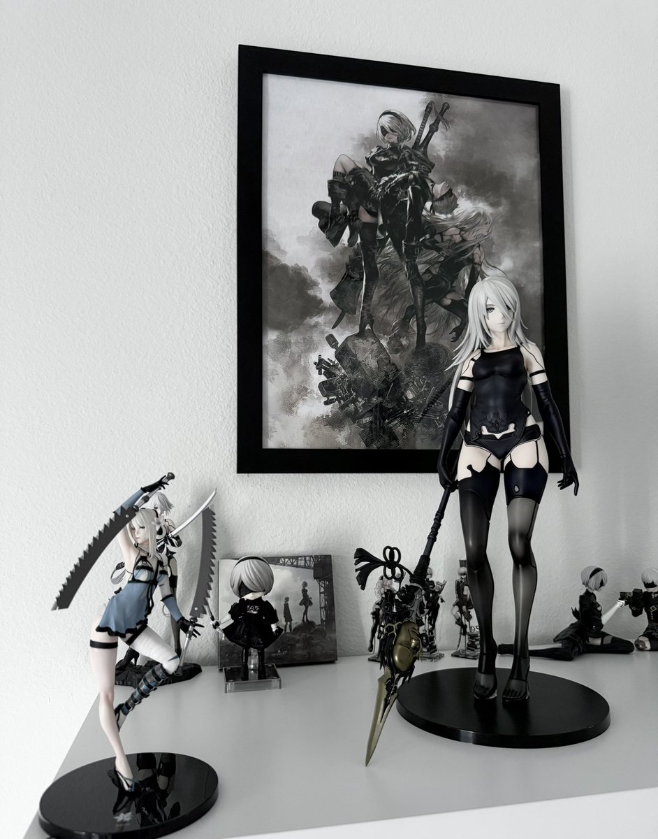 sadsadjina's tweet photo. some of my nier collection https://t.co/oLc6BlCLU0