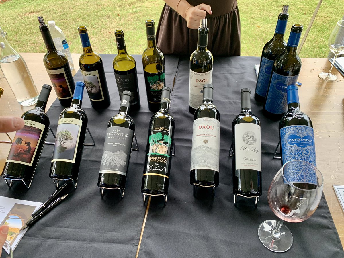HammerHeadcases's tweet photo. Some great wine tasted this afternoon! The Cala wines from chile were the stars of the show.
#wine #vino #winos #winelover https://t.co/Bm3NKQmIsa