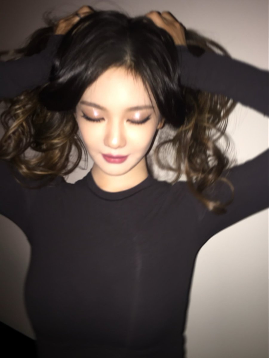 yizhuo1st's tweet photo. hot girl ningning https://t.co/fD1XXGYBqV